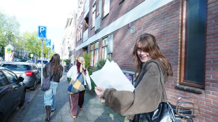 Behind the scenes, 6